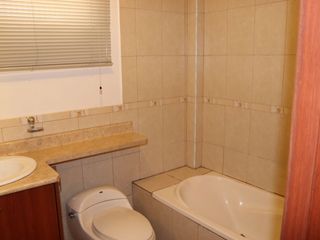 Foto 6 de Amplio y moderno apartamento, con excelentes acabados