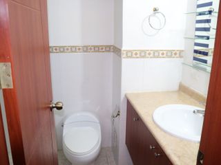 Amplio y moderno apartamento, con excelentes acabados