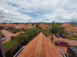 ARRIENDO CASA CONJUNTO CANELÓN RESERVADO, CAJICÁ – CUNDINAMARCA