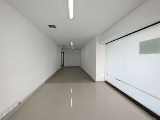 Oficina en arriendo en Alto Prado.