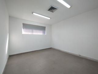 Oficina en arriendo en Alto Prado.