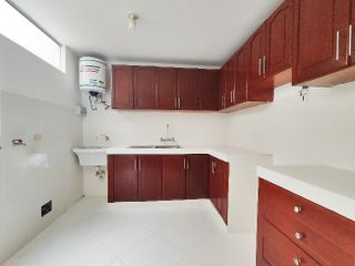 Alquiler 3 dorm, 2 baños, full remodelado, cerca del mar