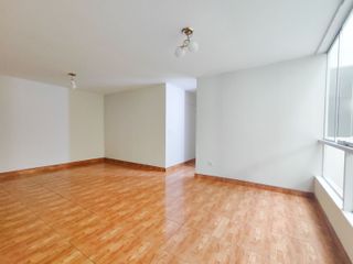 Alquiler 3 dorm, 2 baños, full remodelado, cerca del mar