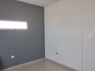 Foto 1 de Oficina en arriendo en El Poblado.