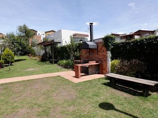 Venta de casa unifamilar en Conocoto - Areas Verdes y comunales disponibles