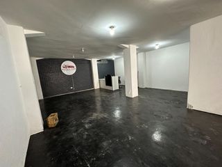 Foto 2 de Local comercial de arriendo centro norte de quito av. de la república