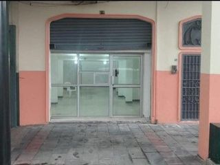 Foto 4 de SE VENDE DE OPORTUNIDAD EDIFICIO COMERCIAL RENTERO SECTOR CENTRO DE GUAYAQUIL - GUAYAQUIL