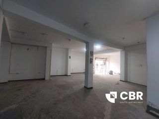 Foto 1 de ALQUILER LOCAL COMERCIAL EN BREÑA
