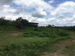 Foto 3 de Daular, vía a la Costa km. 27. clinda con el area del futuro Nuevo Aeropuerto