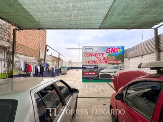 Foto 21 de VENTA DE LOCAL COMERCIAL DE 437M2 EN EL OVALO DE HUACHO