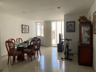 Foto 3 de LINDO Y COMODO APARTAMENTO. EXCELENTE UBICACION