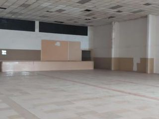 Foto 3 de Venta Edificio de 2 Pisos, Tiene Oficinas, 6 Bodegas. Área 13.238,91 m² Via a Daule 5.5 Km