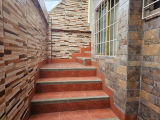 Foto 9 de Venta de casa rentera de 5 departamentos en la ciudadela URBANOR Een Guayaquil