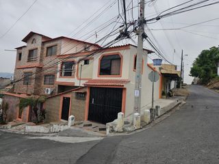 Foto 17 de Venta de casa rentera de 5 departamentos en la ciudadela URBANOR Een Guayaquil