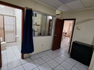 Departamento Semiamoblado Alquiler Urdesa Central, Planta Baja, 2 Hab, 2 Bañ. Jl