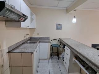 Departamento Semiamoblado Alquiler Urdesa Central, Planta Baja, 2 Hab, 2 Bañ. Jl