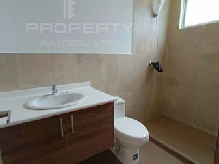 Foto 7 de CASA POR ESTRENAR 2 parqueaderos, 3 dormitorios cada uno con baño propio en conjunto privado Casa ESQUINERA conocoto valle de los chillos Casa en vent