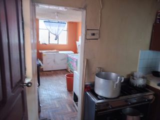 Foto 4 de SE VENDE CASA RENTERA con 3 amplios mini departamentos EL RECREO 98000$