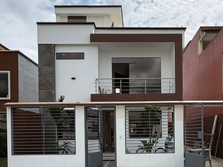 Foto 1 de VENTA DE CASA EN LA URB. LOS ALMENDROS