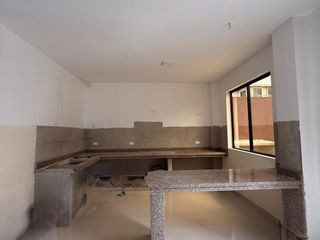 Foto 4 de VENTA DE CASA EN LA URB. LOS ALMENDROS