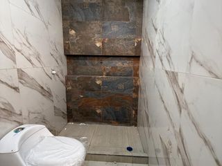 Foto 6 de VENTA DE CASA EN LA URB. LOS ALMENDROS