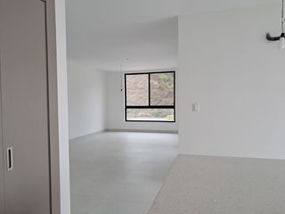 Foto 1 de En alquiler moderno departamento de estreno en Urbanización Olivos 2