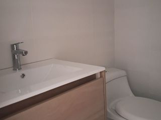 Foto 9 de En alquiler moderno departamento de estreno en Urbanización Olivos 2