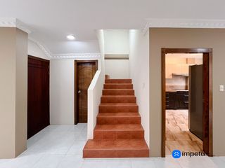 Foto 7 de Se vende casa en el Barrio Obrapìa de la ciudad de Loja