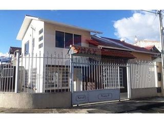 Casa En Arriendo Urbanización Educadores Del Azuay