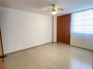 Foto 19 de APARTAMENTO CAOBOS EDIFICIO VIÑEDOS