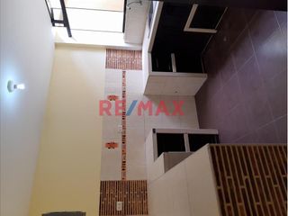 Foto 5 de Vendo Casa 2 Pisos En Condominio Urb. Rosas De América 202M2