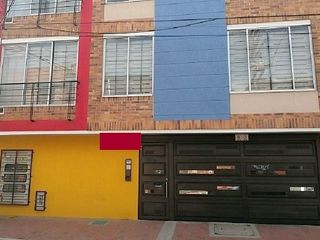 Foto 4 de VENTA APARTAMENTO PRIMAVERA OCCIDENTAL. LOS CEREZOS. ENGATIVA. BOGOTA