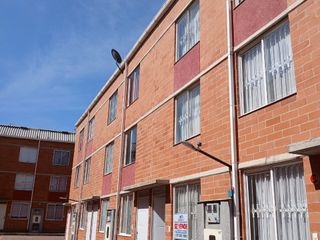 Foto 2 de VENTA - CASA - SAN LUIS, CONJUNTO CARMESI II - SOACHA