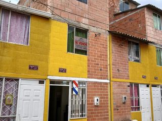 Foto 1 de VENTA - CASA - URBANIZACIÓN HOGAR DEL SOL - SOACHA