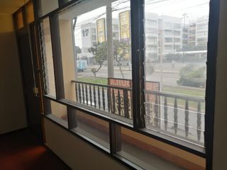 Foto 2 de Alquiler Comas Para Oficinas Consultorios Academias en 2 Piso Retablo 165 m².