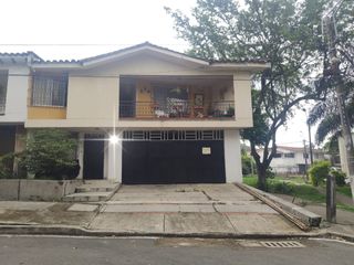 Foto 1 de VENTA CASA EL BOSQUE, 2 PLANTAS UNIFAMILIAR