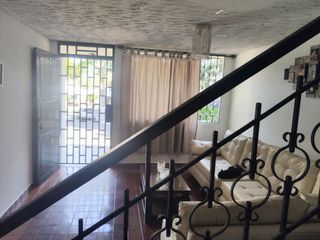 Foto 2 de VENTA CASA EL BOSQUE, 2 PLANTAS UNIFAMILIAR