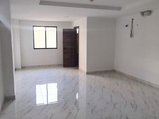 Foto 6 de En alquiler lujosa y moderna Suite en Álamos Norte, Guayaquil