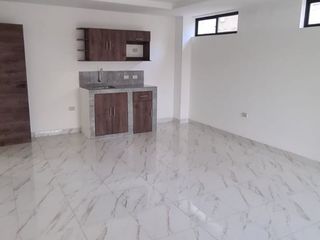 Foto 2 de En alquiler lujosa y moderna Suite en Álamos Norte, Guayaquil