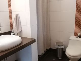 Foto 15 de Oferta! Vendo hermosa casa remodelada en calle residencial en San Borja !