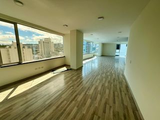 La Mariscal Oficina en Renta 90 m²