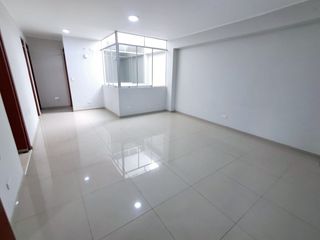 Foto 5 de Vendo Dpto. Ate en Urbanización Los Portales - Prolongación Javier Prado Este.