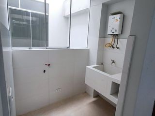 Foto 2 de Vendo Dpto. Ate - Urbanización Los Portales.