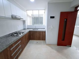 Foto 3 de Vendo Dpto. Ate - Urbanización Los Portales.