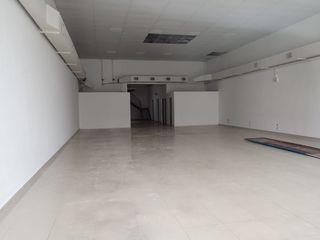 Foto 2 de Alquilo local comercial