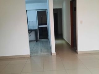 Foto 5 de ¡OPORTUNIDAD ÚNICA!  Se Vende Amplio Departamento en el Segundo Piso, Ubicado En Una Excelente Zona De San Juan De Miraflores,