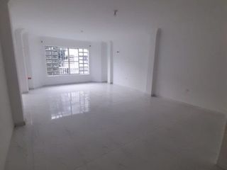 APARTAMENTO EN ALQUILER EN EL SEGUNDO PISO ALTAMIRA PALMIRA