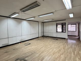 OFICINA COMERCIAL EN RENTA- AV. GALO PLAZA LASSO FRENTE A HYUNDAI