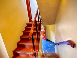 Foto 17 de LINDA CASA EN VENTA CON AMPLIO JARDIN Y TERRAZA EN URB. LAS LOMAS DE LA MOLINA