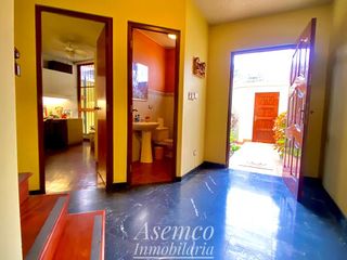 Foto 3 de LINDA CASA EN VENTA CON AMPLIO JARDIN Y TERRAZA EN URB. LAS LOMAS DE LA MOLINA